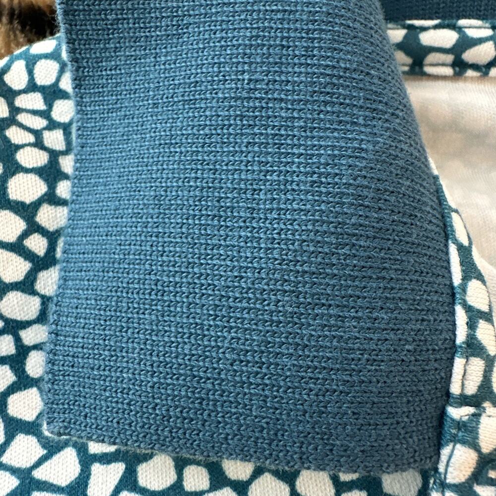 Woman’s Lands End Sleeveless Blouse Turquoise Geometric Summer Golf Medium - Picture 6 of 7